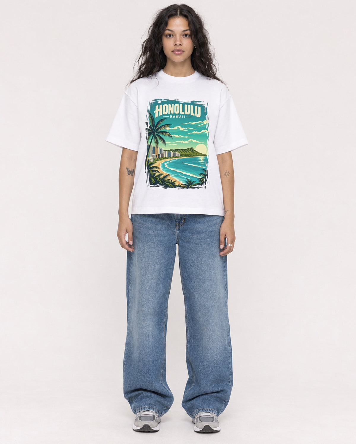 Mockup Boxy Heavyweight Tee White female full-body 30