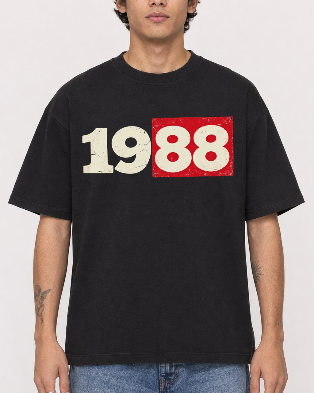 Mockup Boxy Heavyweight Tee Black male close-up 06