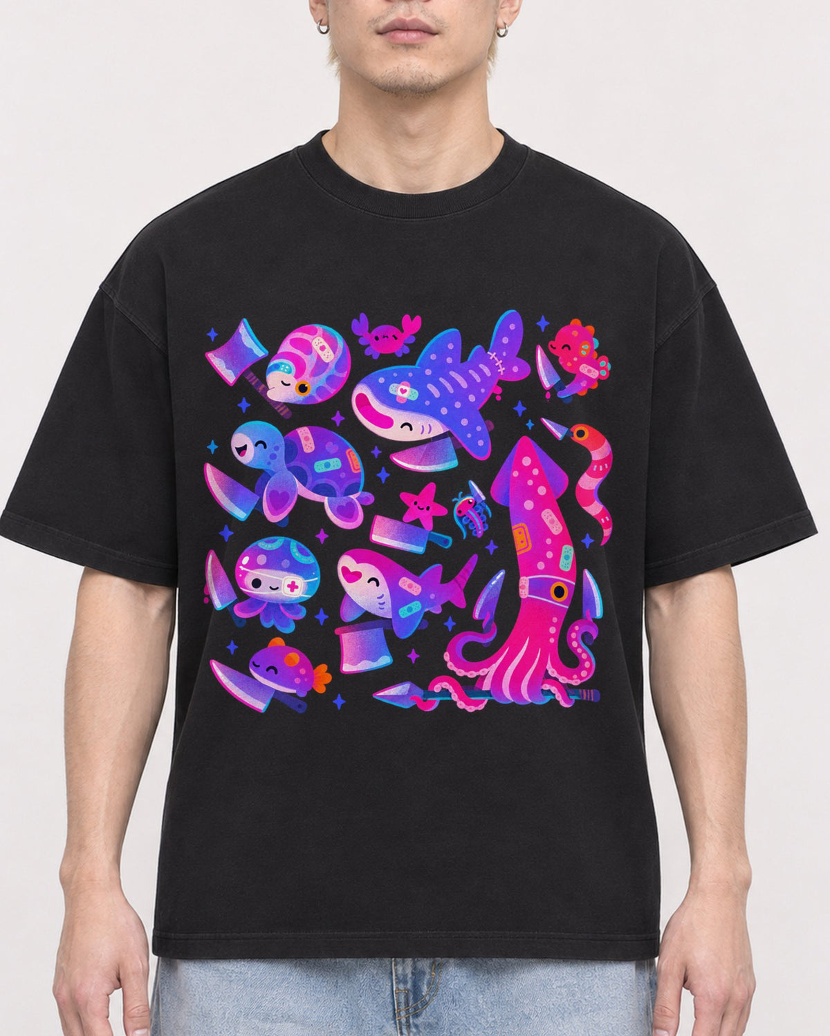 Mockup Boxy Heavyweight Tee Black male close-up 33