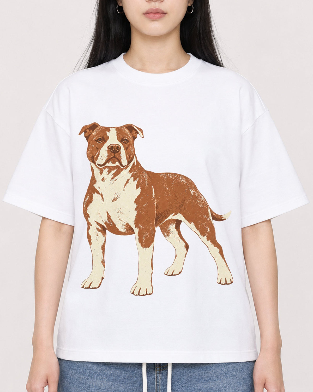 Mockup Boxy Heavyweight Tee White female close-up 01