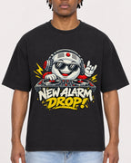 Mockup Boxy Heavyweight Tee Black male close-up 05