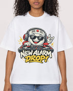 Mockup Boxy Heavyweight Tee White female close-up 05
