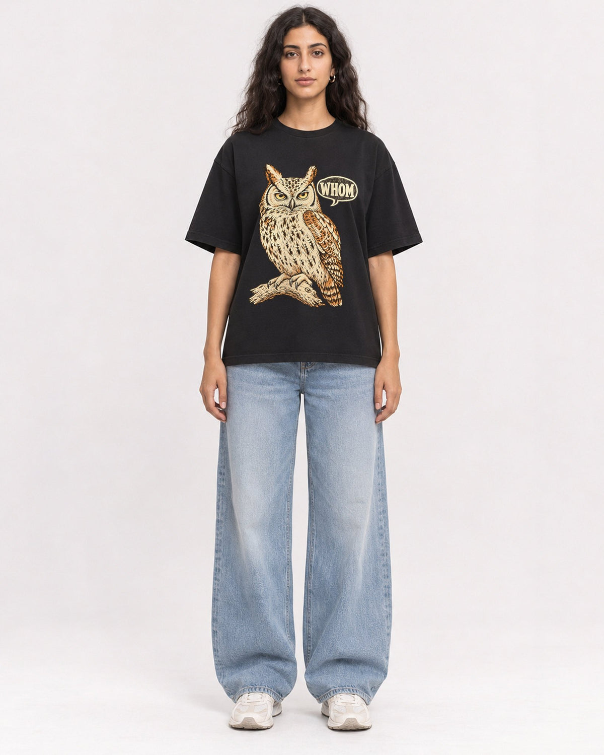 Mockup Boxy Heavyweight Tee Black female full-body 07