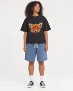 Mockup Boxy Heavyweight Tee Black female full-body 05