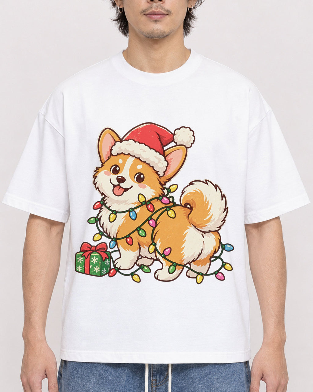 Mockup Boxy Heavyweight Tee White male close-up 03
