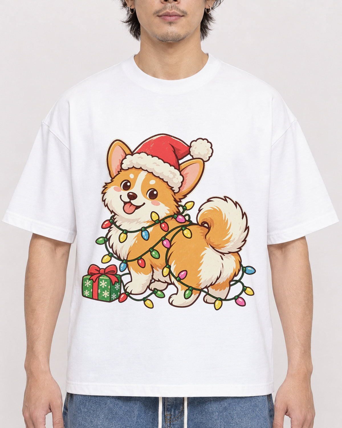 Mockup Boxy Heavyweight Tee White male close-up 03