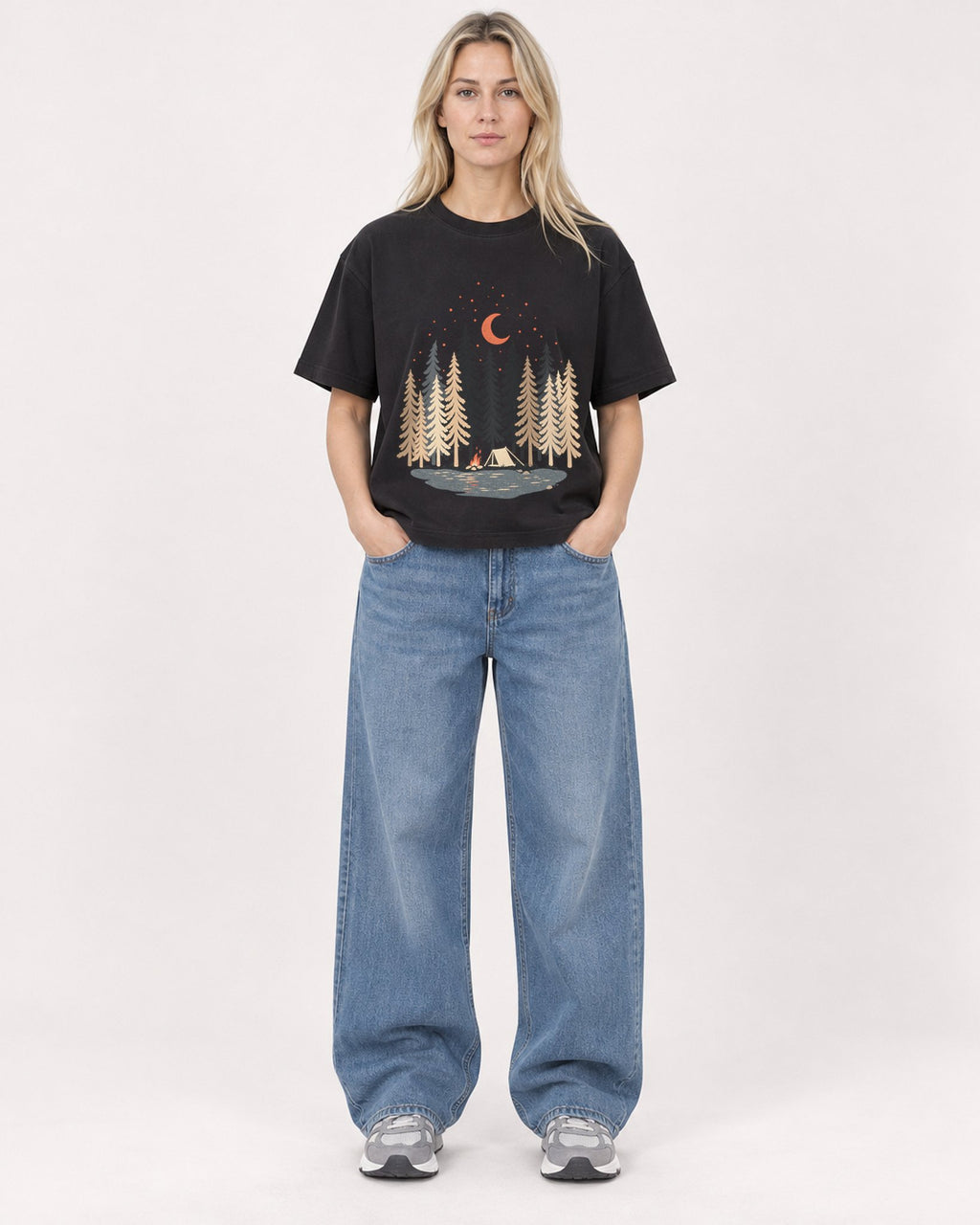 Mockup Boxy Heavyweight Tee Black female full-body 08