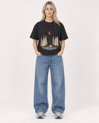 Mockup Boxy Heavyweight Tee Black female full-body 08