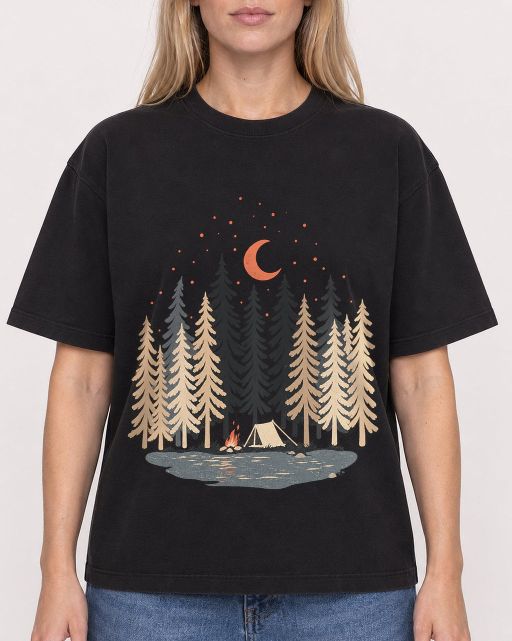 Mockup Boxy Heavyweight Tee Black female close-up 08