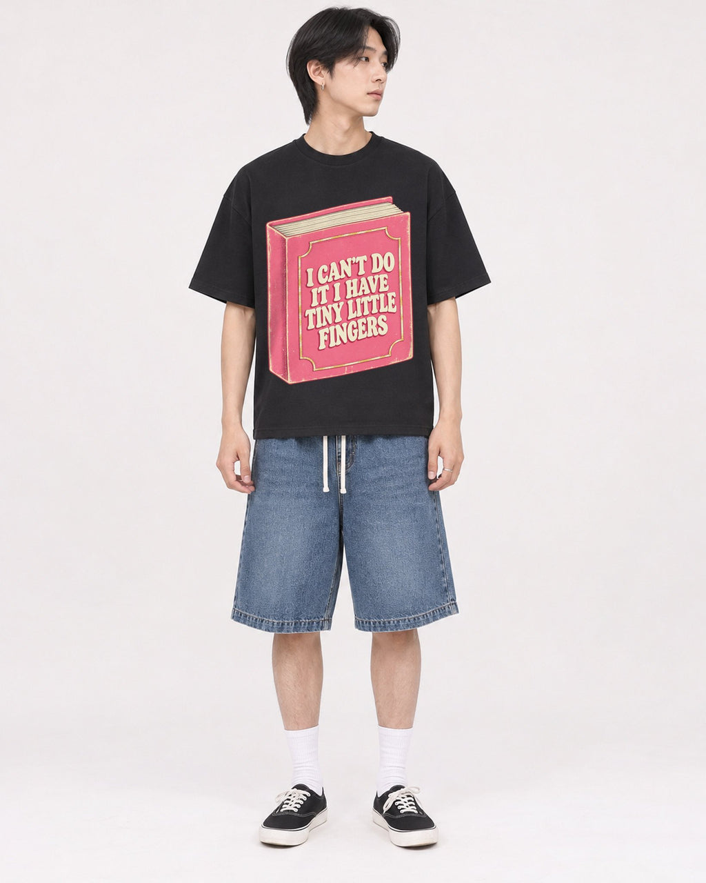 Mockup Boxy Heavyweight Tee Black male full-body 11