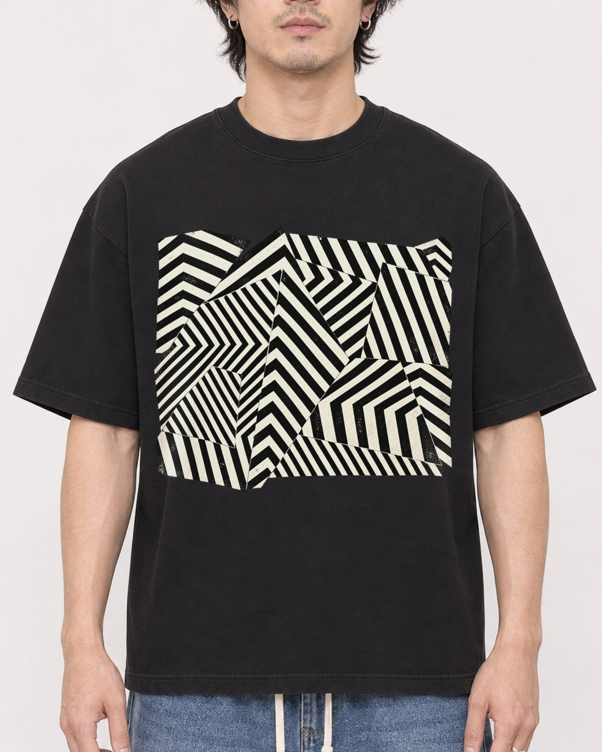 Mockup Boxy Heavyweight Tee Black male close-up 03