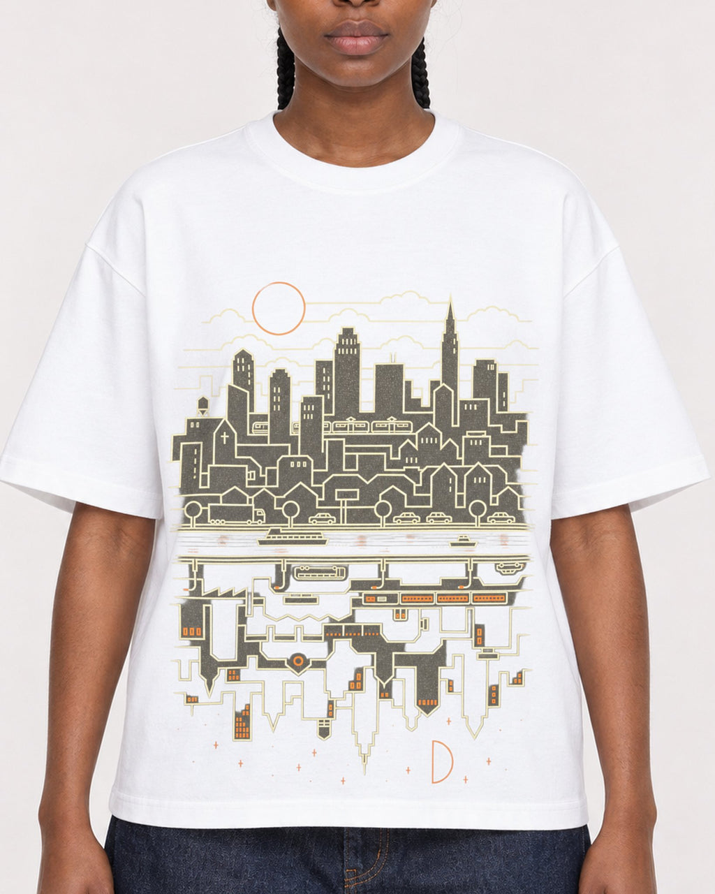 Mockup Boxy Heavyweight Tee White female close-up 44