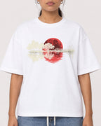 Mockup Boxy Heavyweight Tee White female close-up 16
