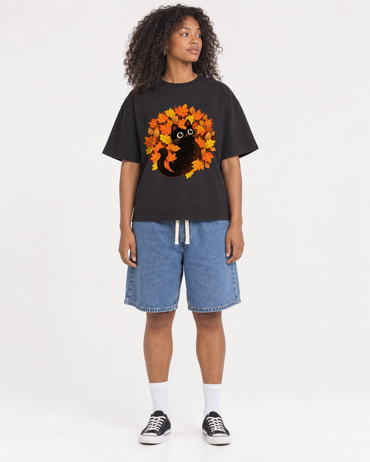 Mockup Boxy Heavyweight Tee Black female full-body 05
