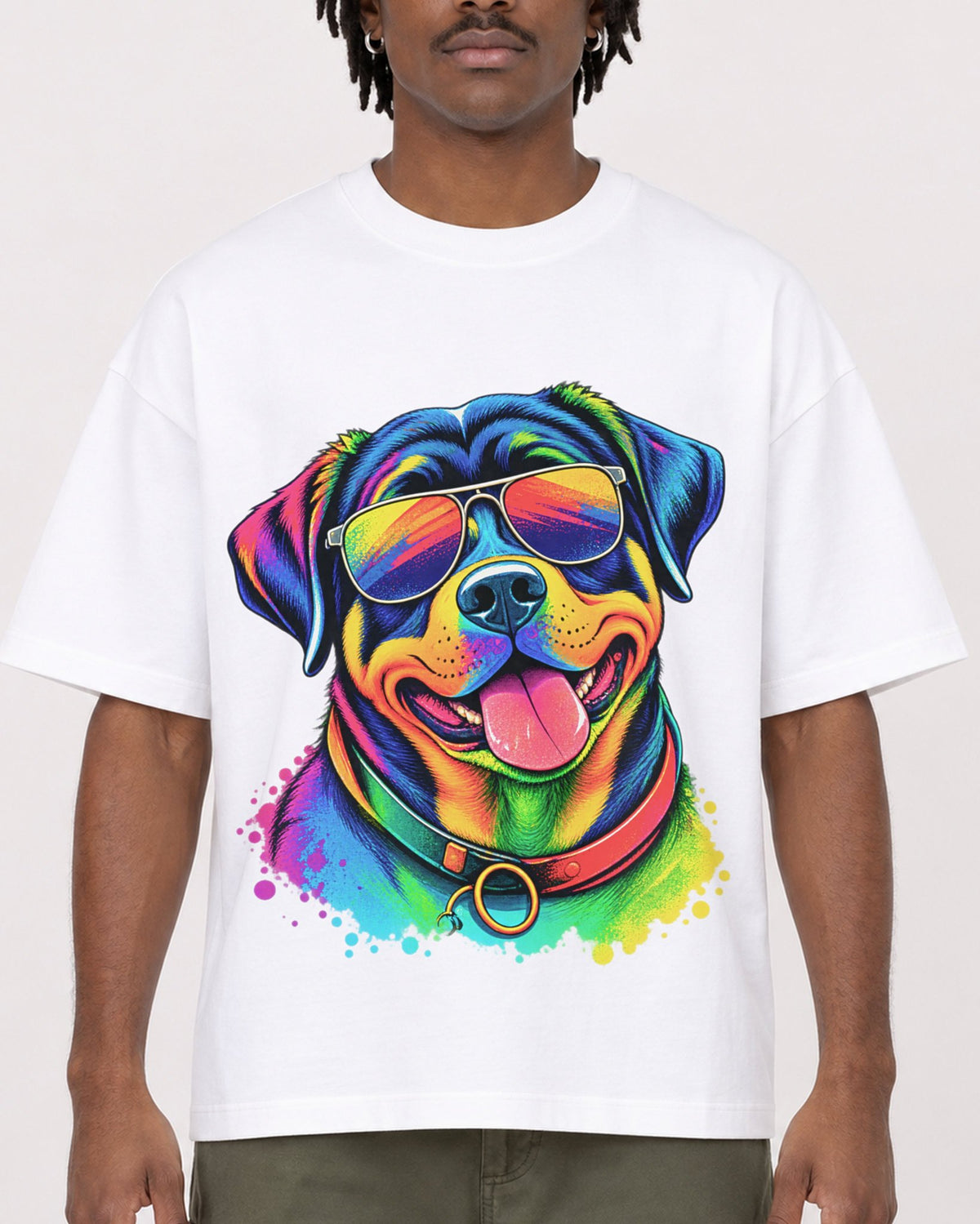Mockup Boxy Heavyweight Tee White male close-up 04