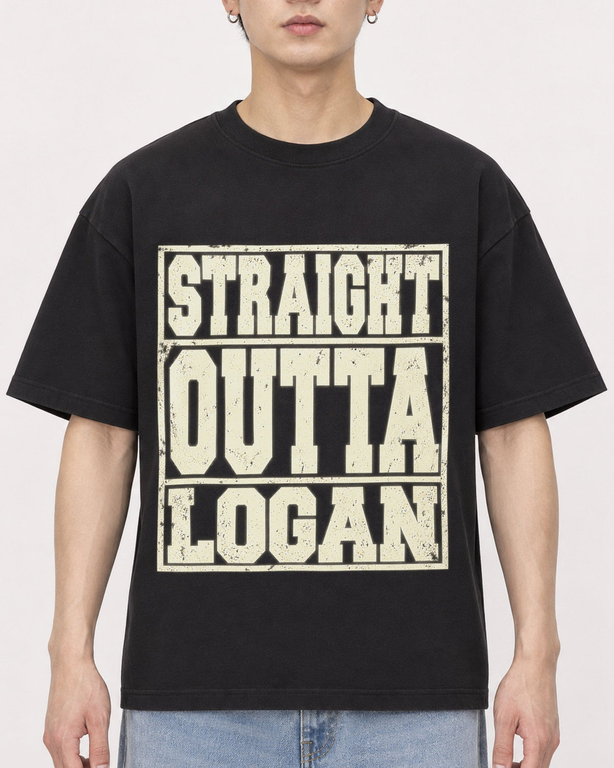 Mockup Boxy Heavyweight Tee Black male close-up 01