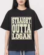 Mockup Boxy Heavyweight Tee Black female close-up 01