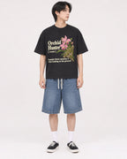 Mockup Boxy Heavyweight Tee Black male full-body 11