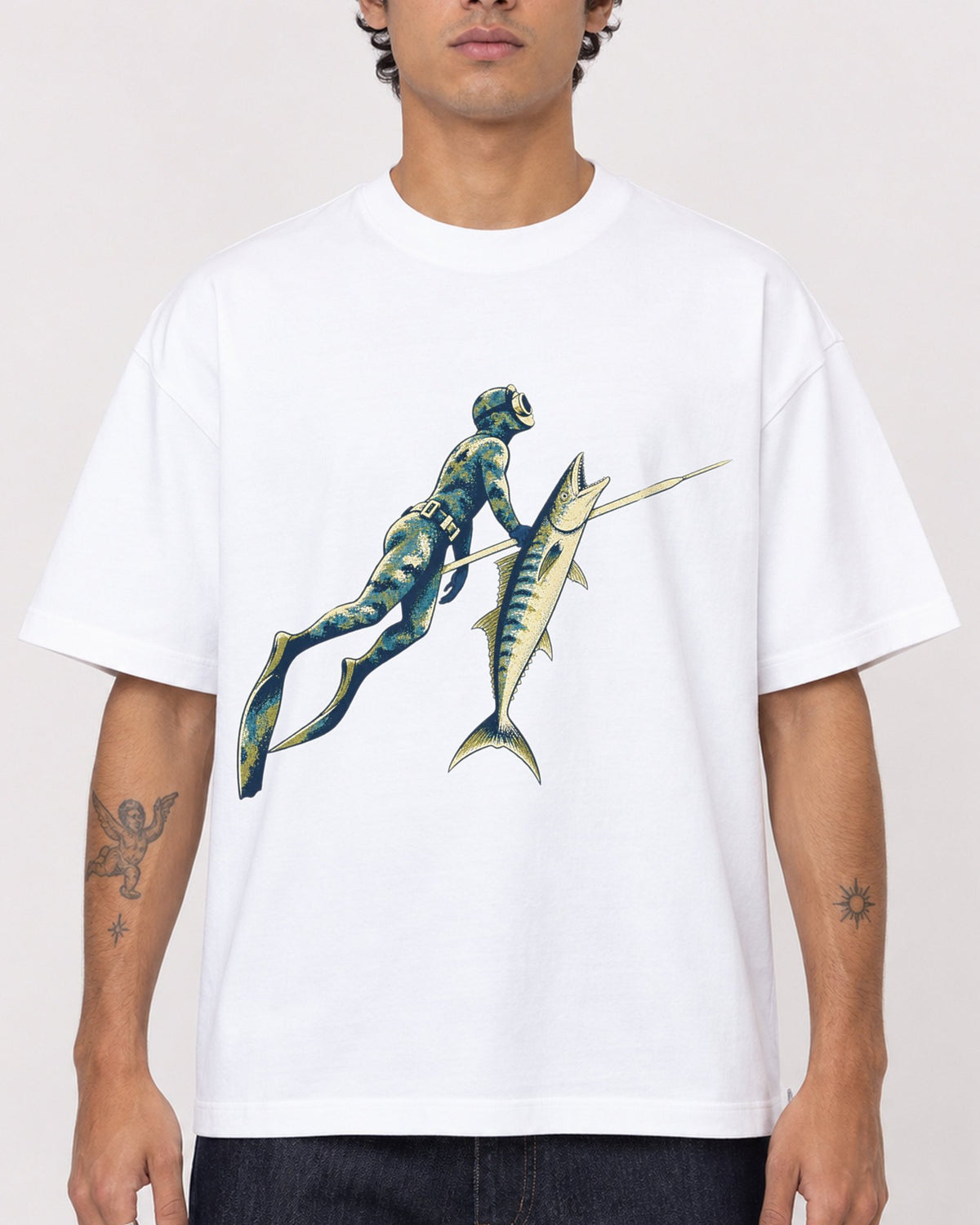 Mockup Boxy Heavyweight Tee White male close-up 06
