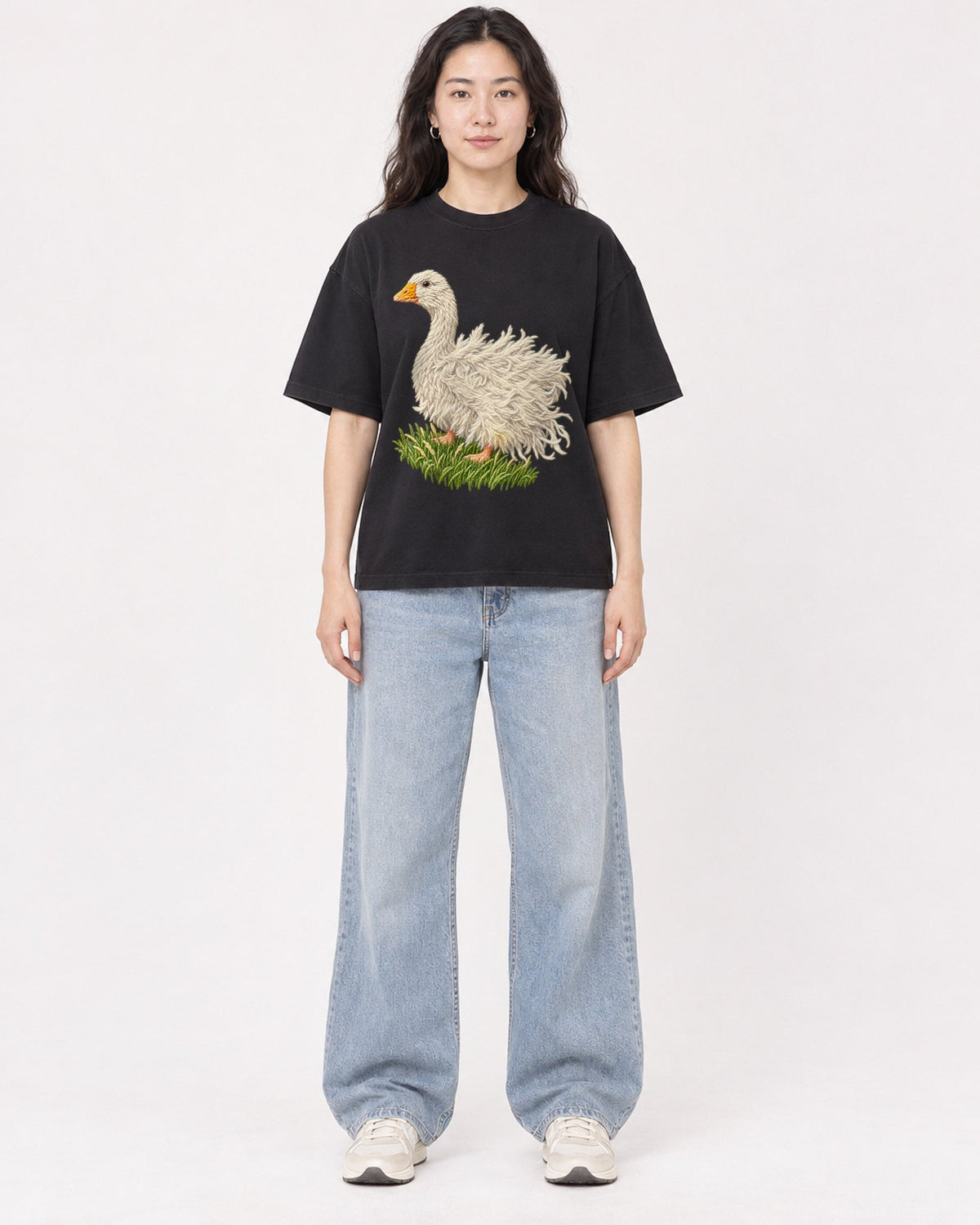 Mockup Boxy Heavyweight Tee Black female full-body 03
