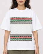 Mockup Boxy Heavyweight Tee White female close-up 02