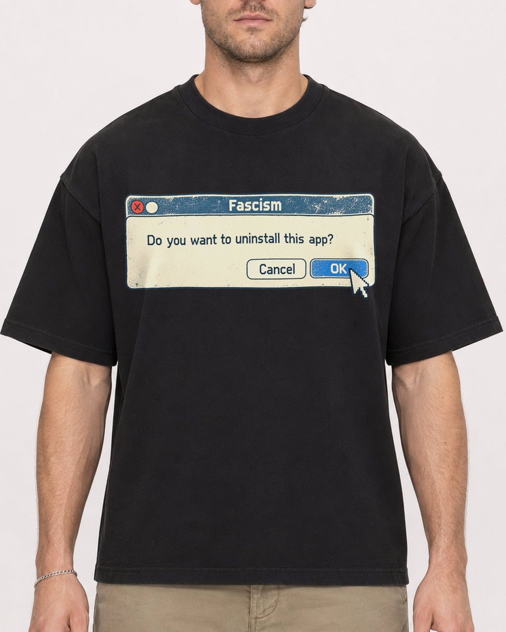 Mockup Boxy Heavyweight Tee Black male close-up 08