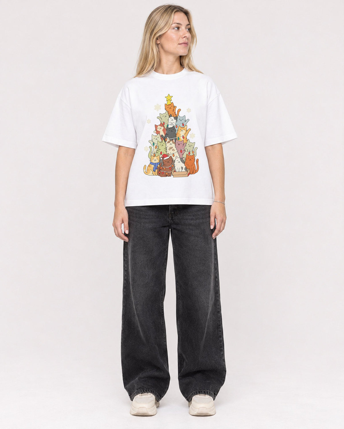 Mockup Boxy Heavyweight Tee White female full-body 08