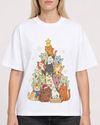 Mockup Boxy Heavyweight Tee White female close-up 08