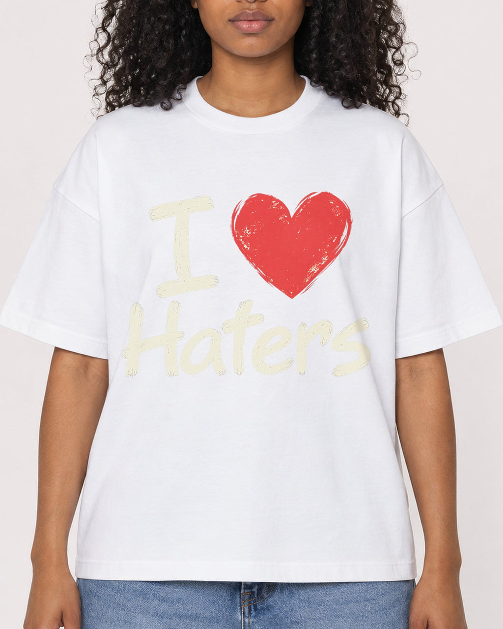 Mockup Boxy Heavyweight Tee White female close-up 05