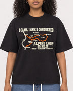 Mockup Boxy Heavyweight Tee Black female close-up 05