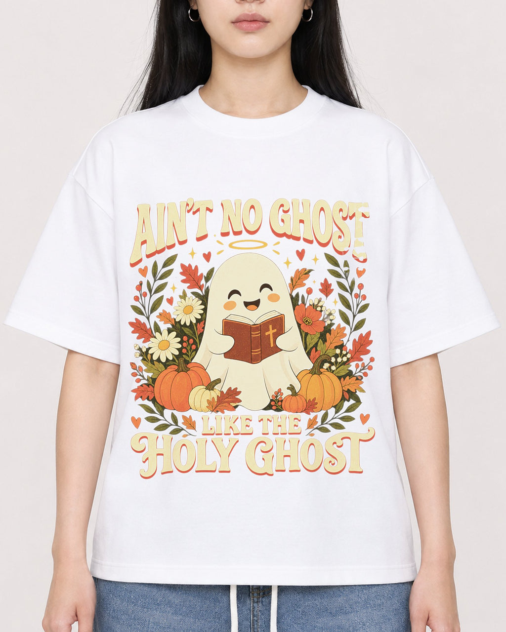 Mockup Boxy Heavyweight Tee White female close-up 01