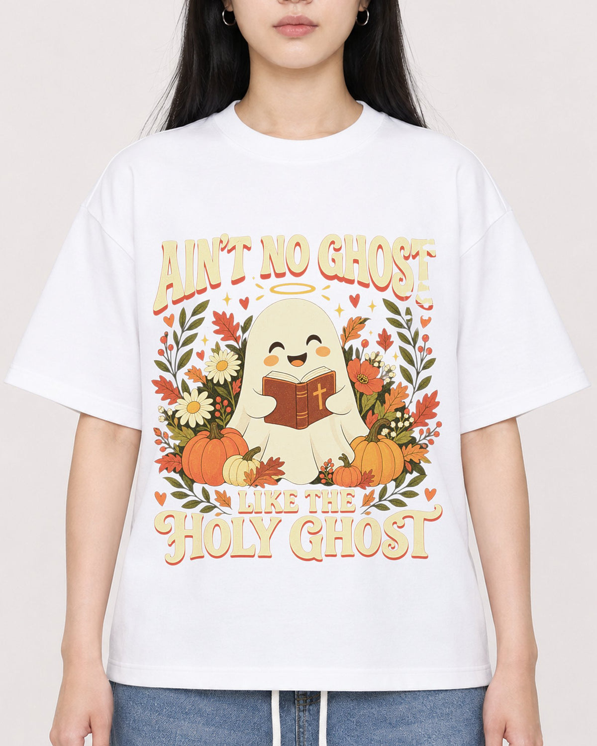 Mockup Boxy Heavyweight Tee White female close-up 01