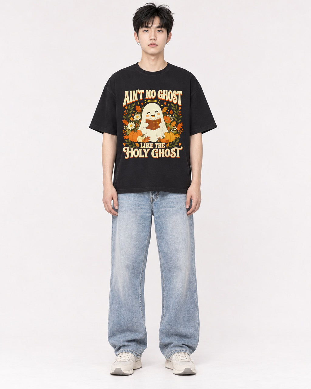 Mockup Boxy Heavyweight Tee Black male full-body 01