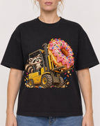 Mockup Boxy Heavyweight Tee Black female close-up 28