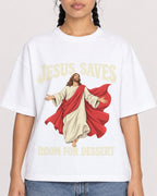Mockup Boxy Heavyweight Tee White female close-up 50
