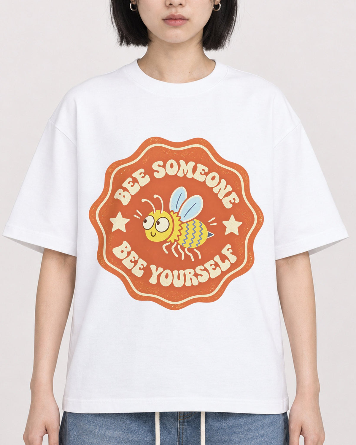 Mockup Boxy Heavyweight Tee White female close-up 11