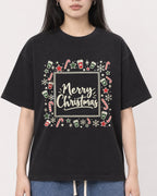 Mockup Boxy Heavyweight Tee Black female close-up 01