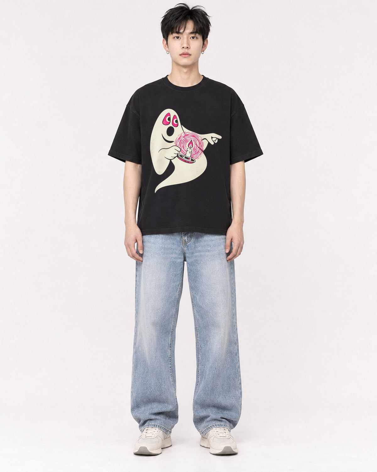 Mockup Boxy Heavyweight Tee Black male full-body 01