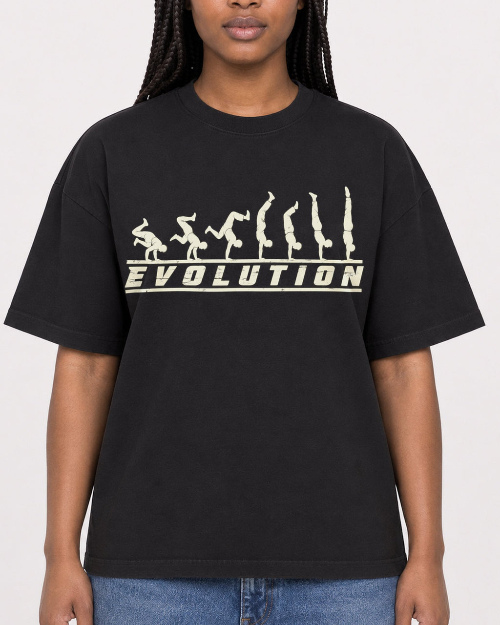 Mockup Boxy Heavyweight Tee Black female close-up 04