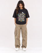 Mockup Boxy Heavyweight Tee Black female full-body 02