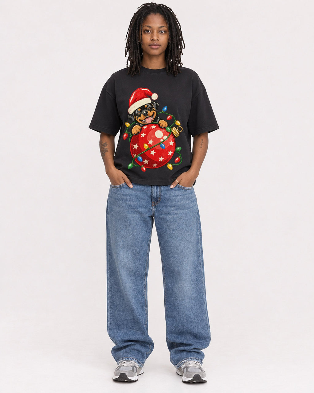 Mockup Boxy Heavyweight Tee Black female full-body 24
