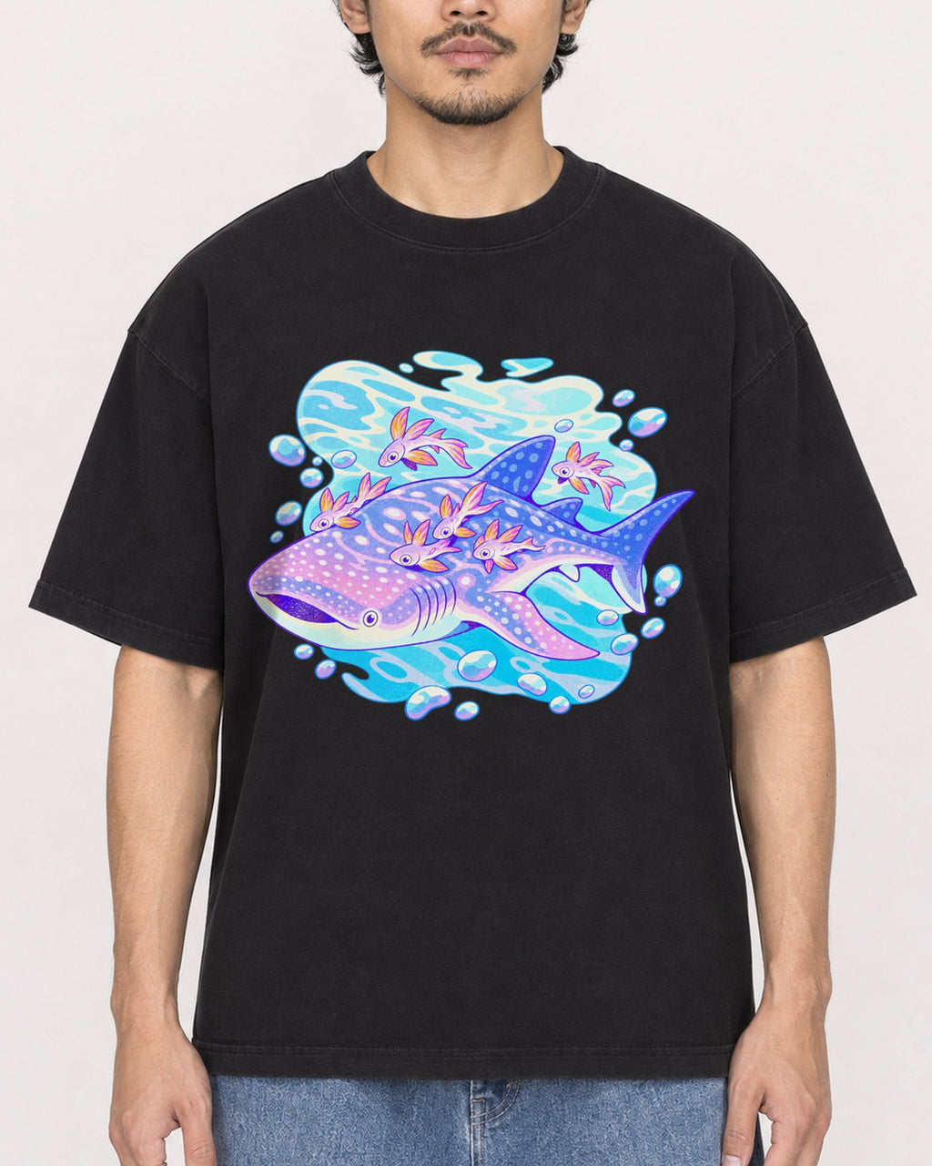 Mockup Boxy Heavyweight Tee Black male close-up 02