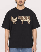 Mockup Boxy Heavyweight Tee Black male close-up 02