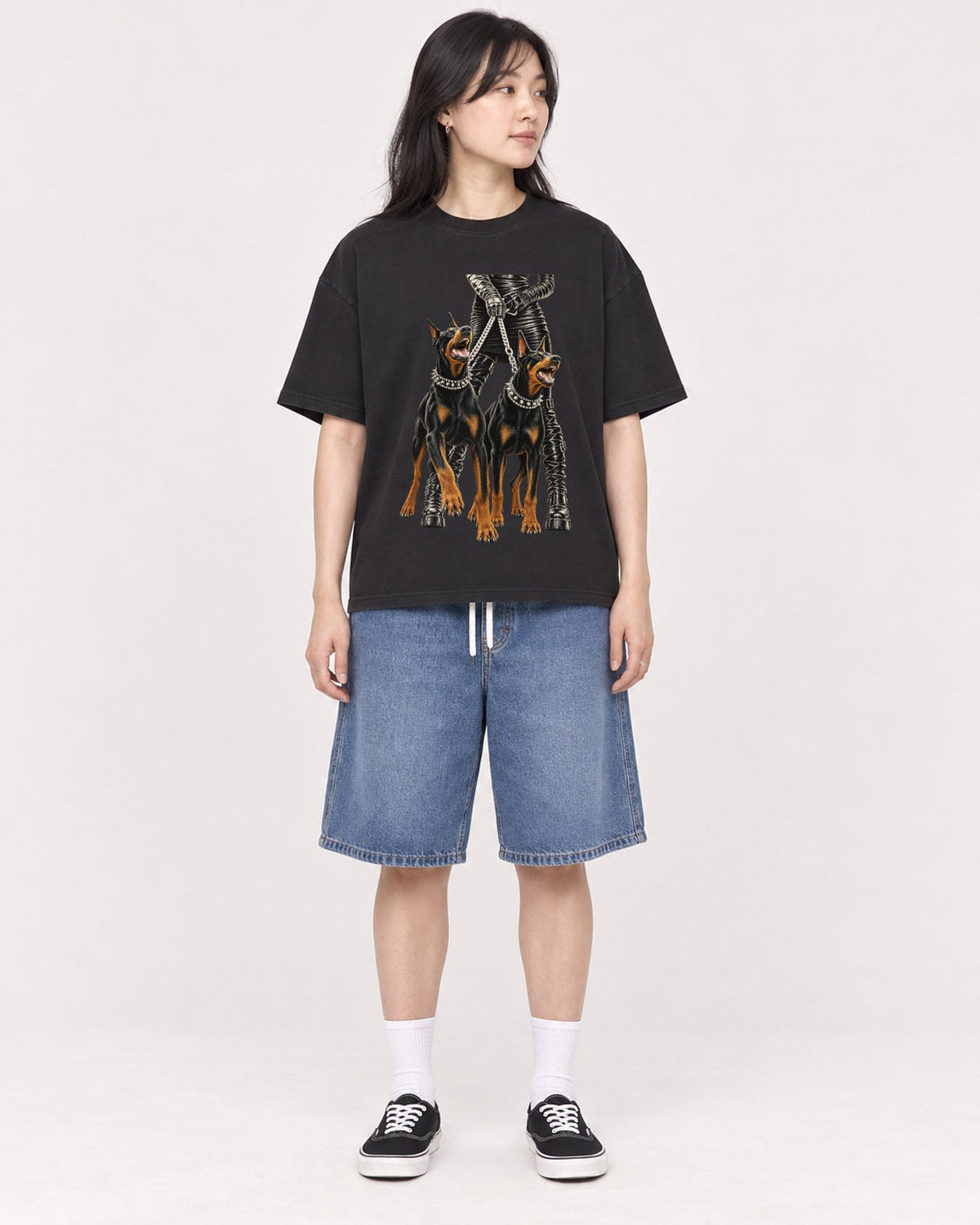 Mockup Boxy Heavyweight Tee Black female full-body 13