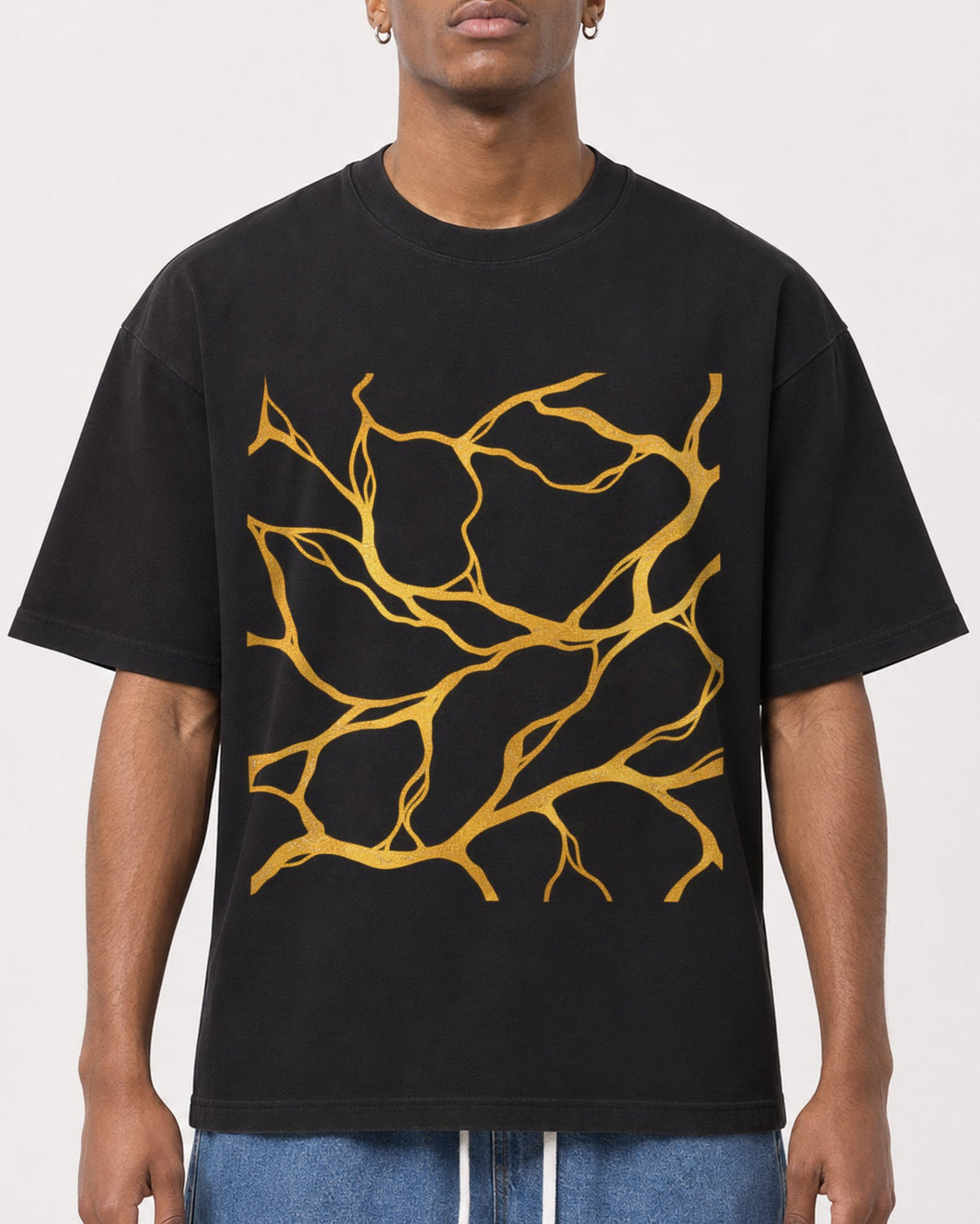 Mockup Boxy Heavyweight Tee Black male close-up 15