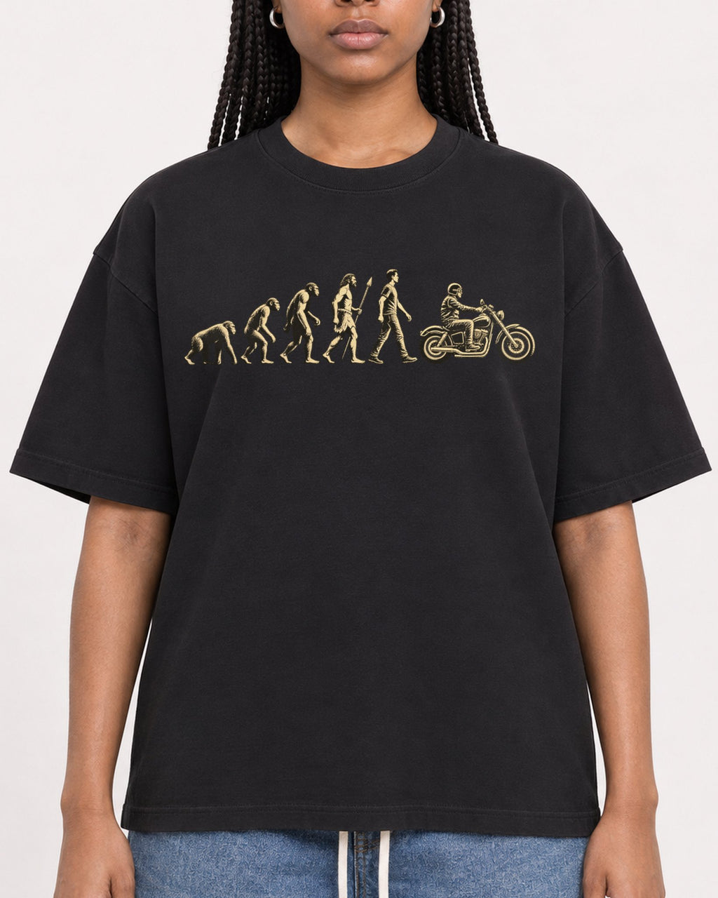 Mockup Boxy Heavyweight Tee Black female close-up 45
