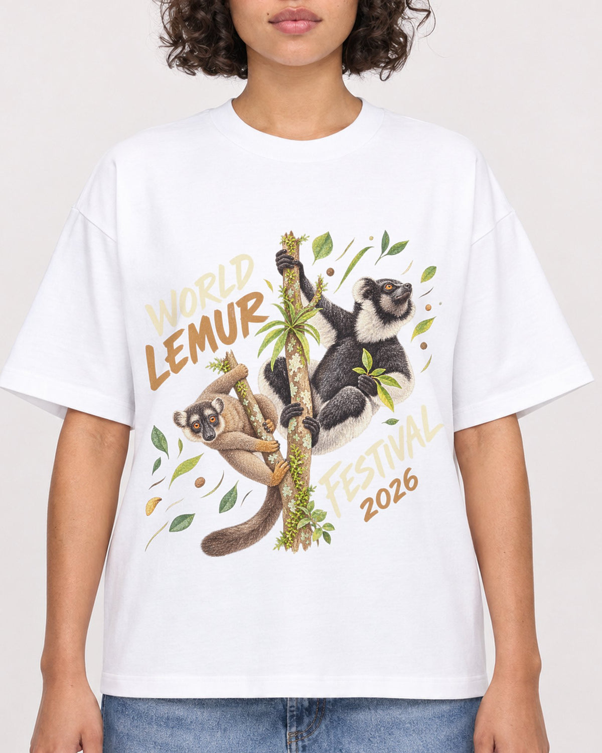 Mockup Boxy Heavyweight Tee White female close-up 40
