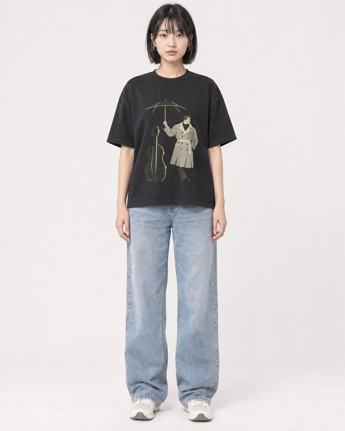 Mockup Boxy Heavyweight Tee Black female full-body 11