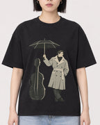 Mockup Boxy Heavyweight Tee Black female close-up 11
