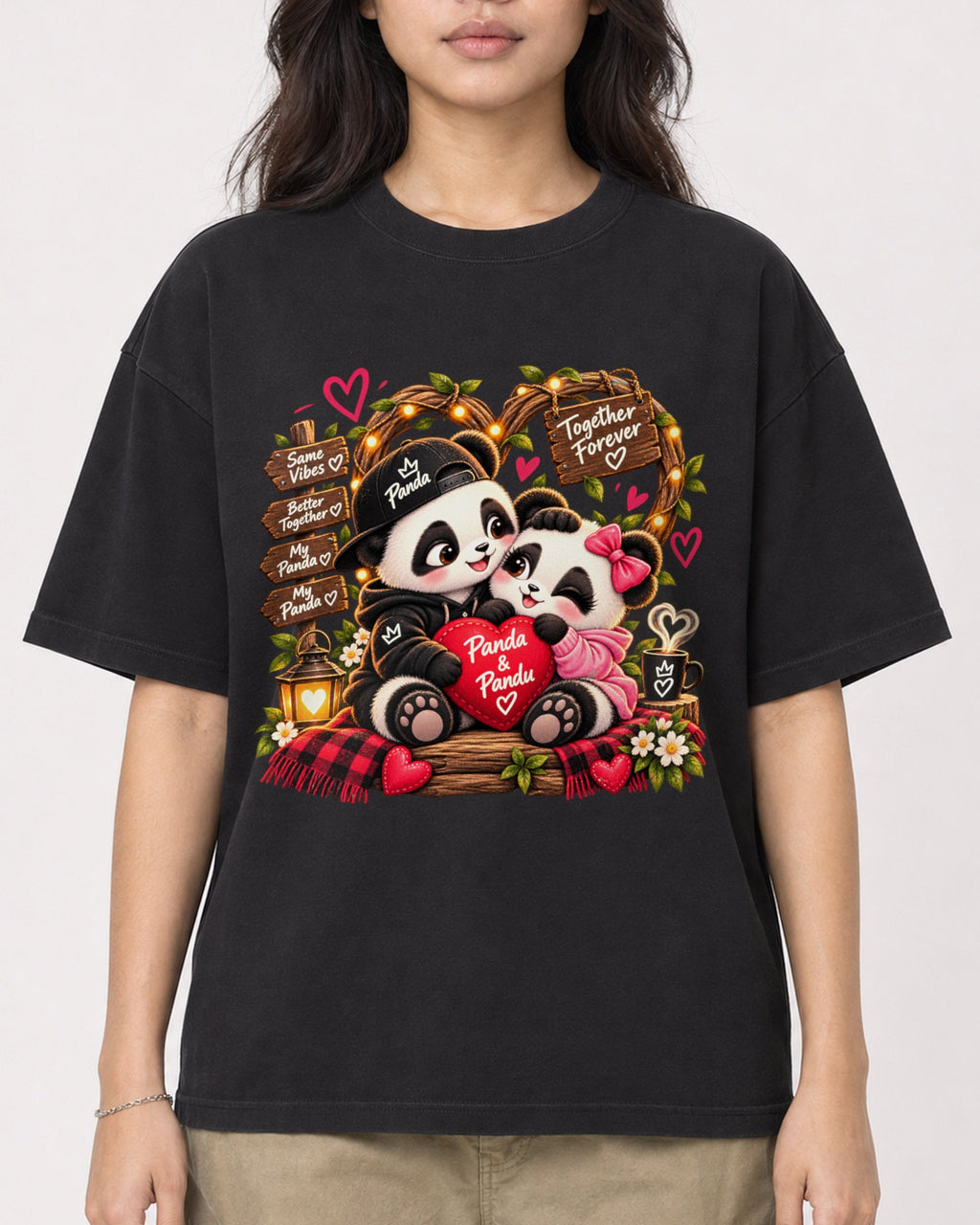 Mockup Boxy Heavyweight Tee Black female close-up 02